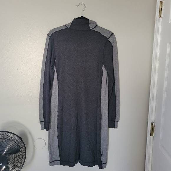 Tommy Bahama Grey Long-sleeve 1/2 Zip Cotton Blend Collard Dress. Size M - Picture 4 of 10